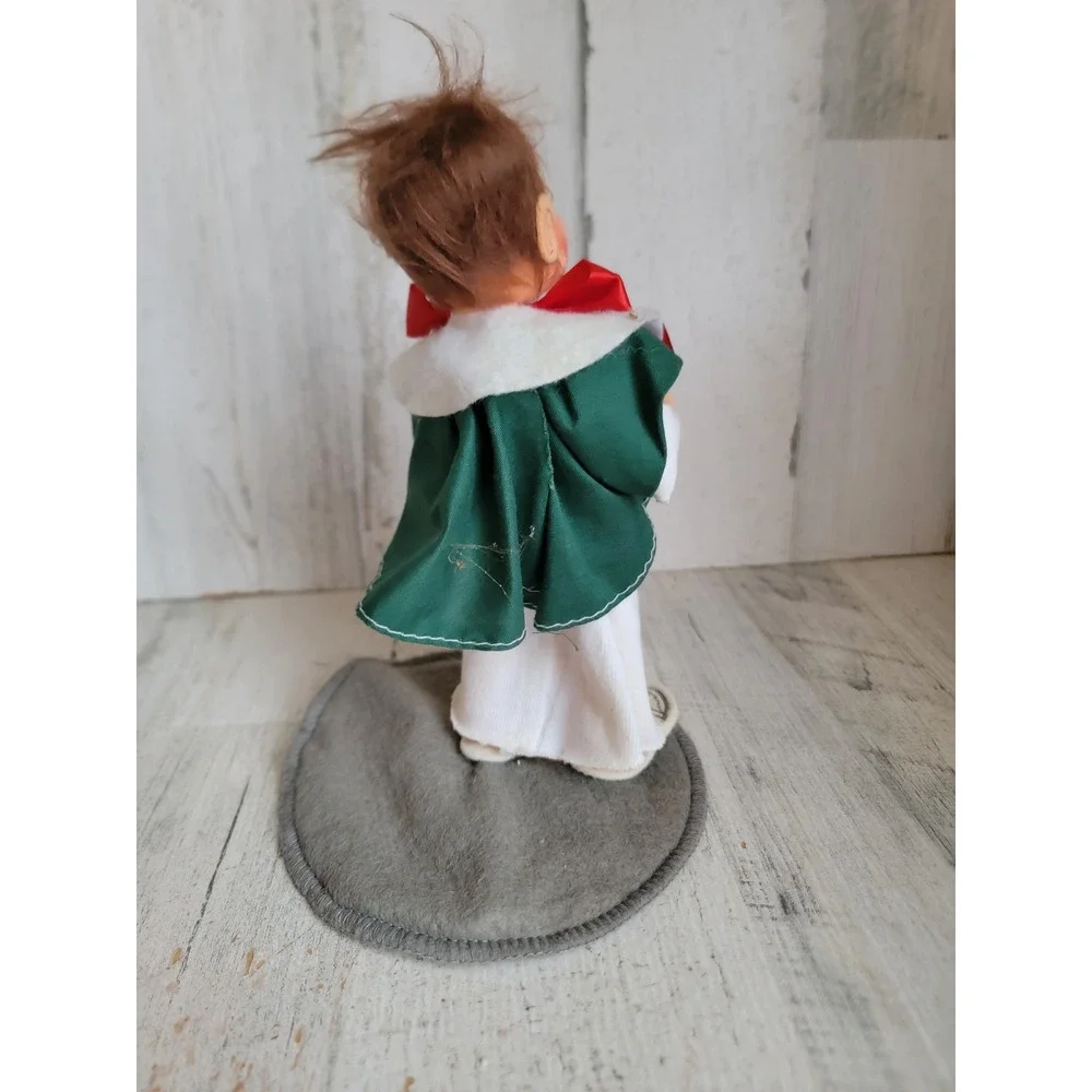 Annalee caroler boy music sheet vintage Xmas mobility doll home decor